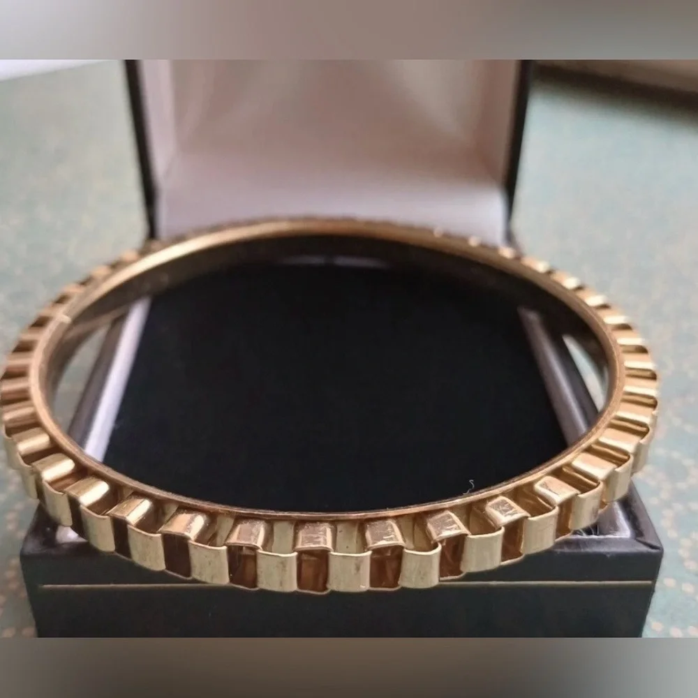 Vintage Gold Tone Geometric Bangle Bracelet Modernist Vintage Jewelry - Picture 9 of 11